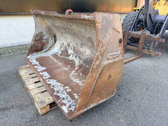 2014-volvo-l30g-1449110-46911507