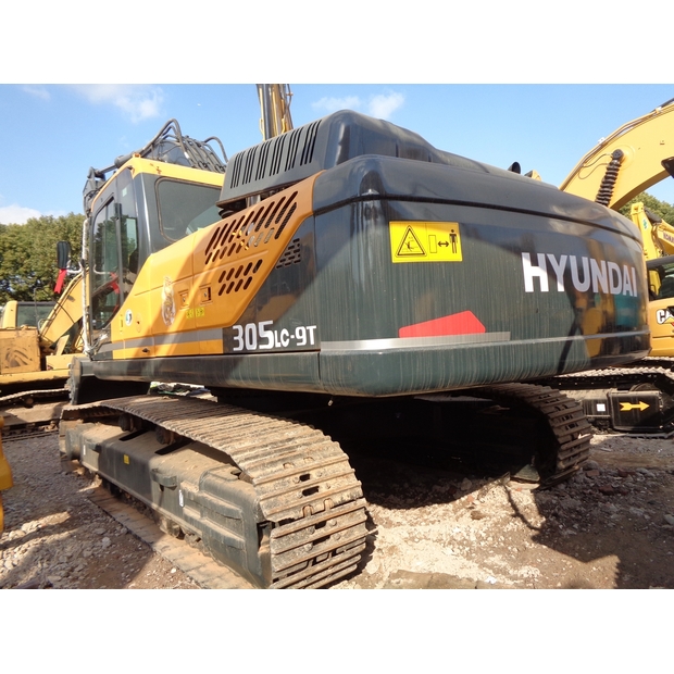 2023 Hyundai R305L-9T-46911690