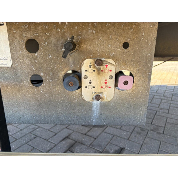 2006 H&W OTHERS-46912272