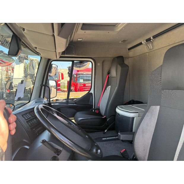 2017 رينو D-46912316