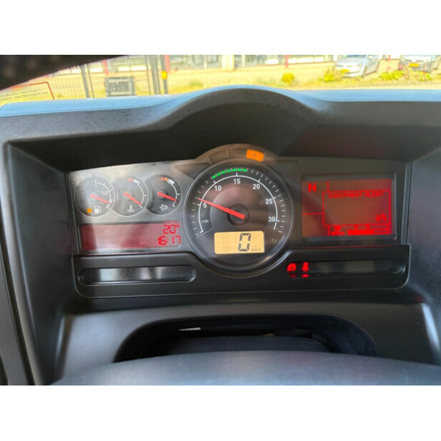 2017 رينو D-46912320