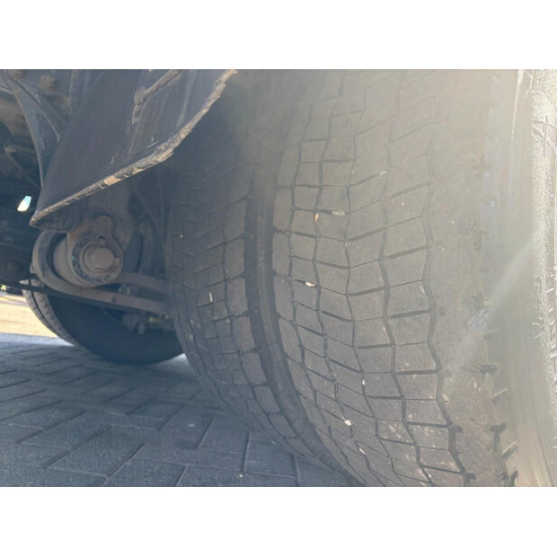 2017 رينو D-46912326