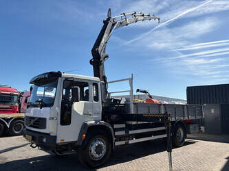 2003-volvo-fl220-1449146-46912334