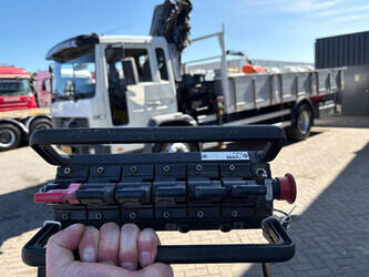 2003-volvo-fl220-1449146-46912341