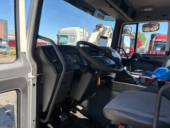 2003-volvo-fl220-1449146-46912356