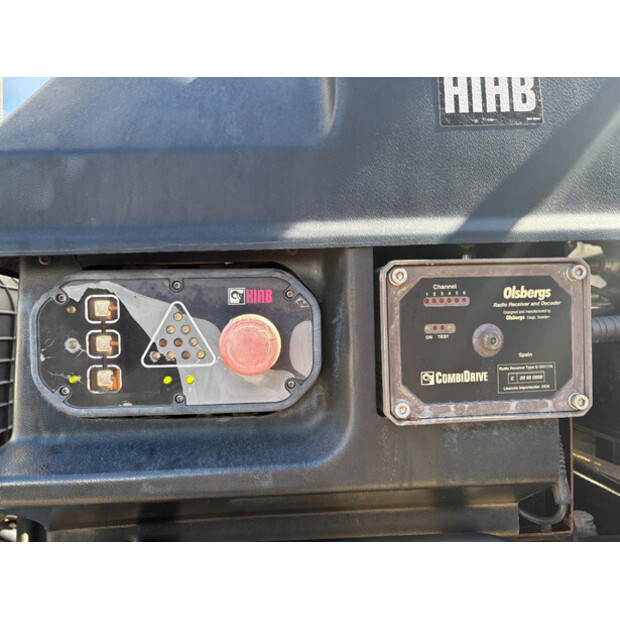 2003 Volvo FL220-46912359