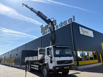 2003-volvo-fl220-1449146-46912366