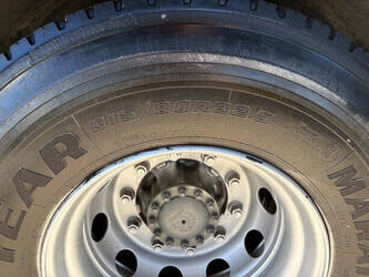 2003-volvo-fl220-1449146-46912369