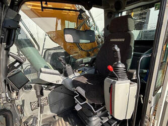 2021-liebherr-r-945-1449164-46912956