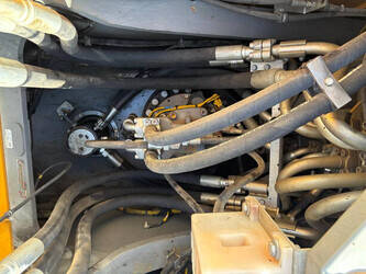 2021-liebherr-r-945-1449164-46912963