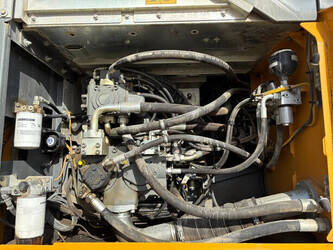 2021-liebherr-r-945-1449164-46912964