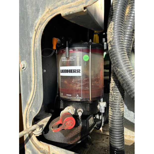 2021 Liebherr R 945-46912978