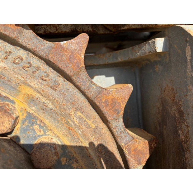 2021 Liebherr R 945-46912986