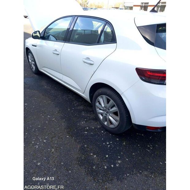 2022 رينو Megane-46926732