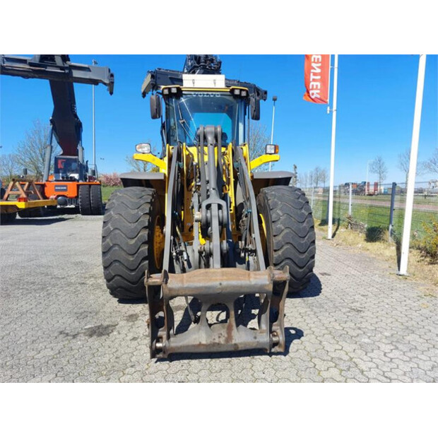 2011 Volvo L110F-46928408