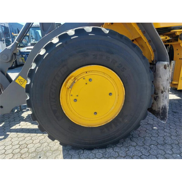 2011 Volvo L110F-46928428