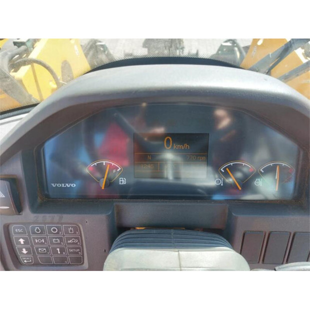 2011 Volvo L110F-46928440