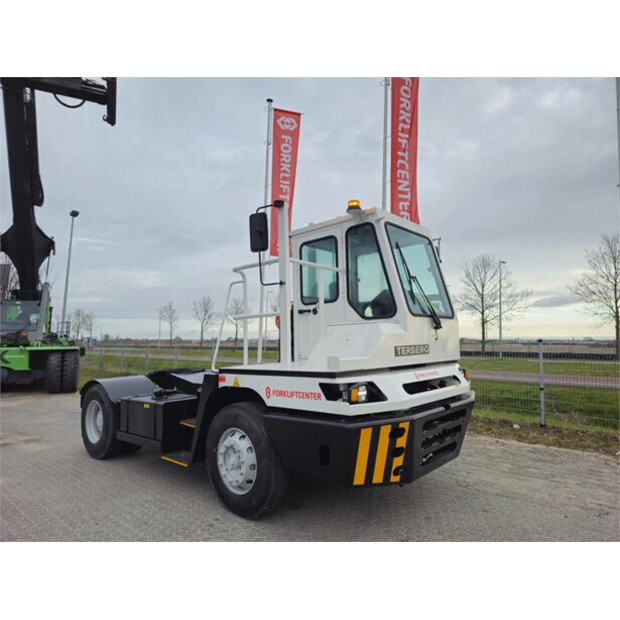 2026 Terberg YT220-46928493