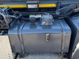 2013-scania-r500-1446895-46929113