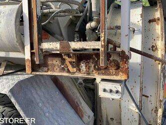 2007-mercedes-benz-3241-1449257-46942200