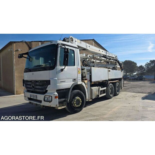 2009 Mercedes-Benz 2632-46942403