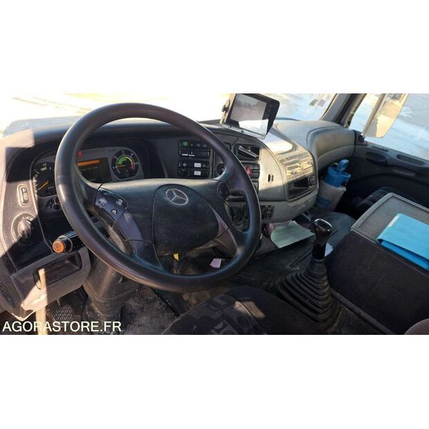 2009 Mercedes-Benz 2632-46942409