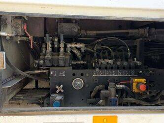 2009-mercedes-benz-2632-1449262-46942425