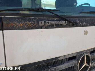 2009-mercedes-benz-2632-1449262-46942436