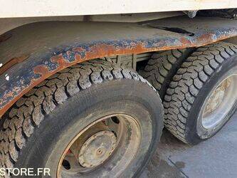 2009-mercedes-benz-2632-1449262-46942437