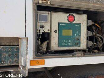 2009-mercedes-benz-2632-1449262-46942438