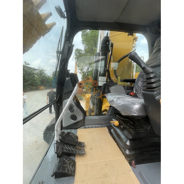 2024 Caterpillar 320GC-46943820