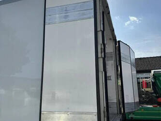 2017-iveco-eurocargo-140e250-1290769-46943876