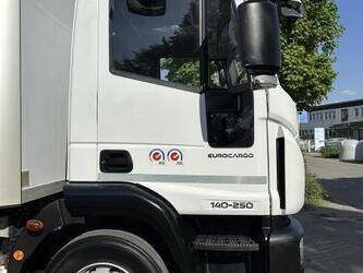 2017-iveco-eurocargo-140e250-1290769-46943881