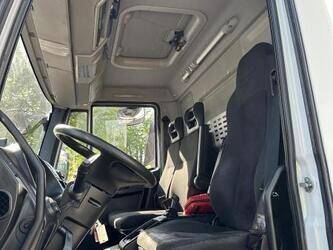 2017-iveco-eurocargo-140e250-1290769-46943893
