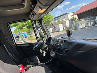 2017-iveco-eurocargo-140e250-1290769-46943901