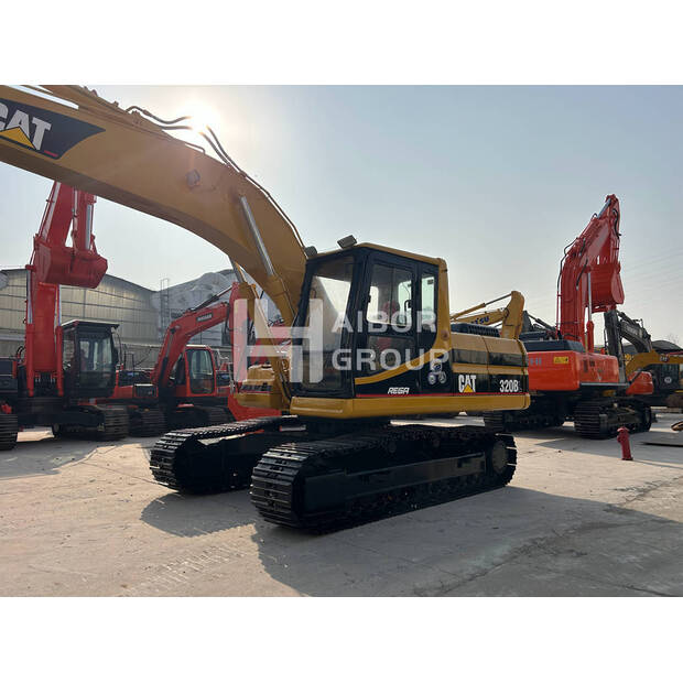 2025 Caterpillar 320B-46944035