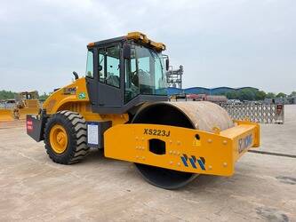 صورة ل 2025 اكس سي ام جي XS223