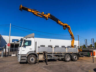 2011-mercedes-benz-axor-2529-1290783-46944383