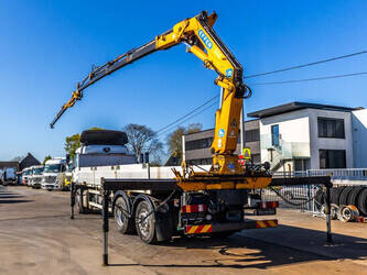 2011-mercedes-benz-axor-2529-1290783-46944392