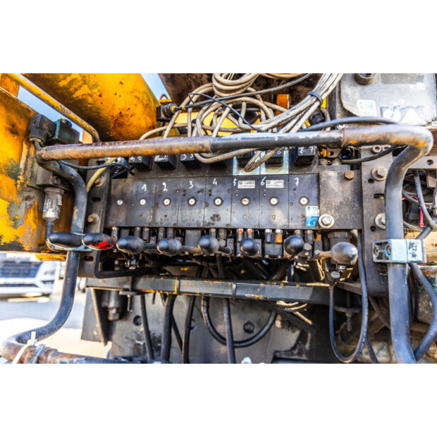 2011 Mercedes-Benz Axor 2529-46944396