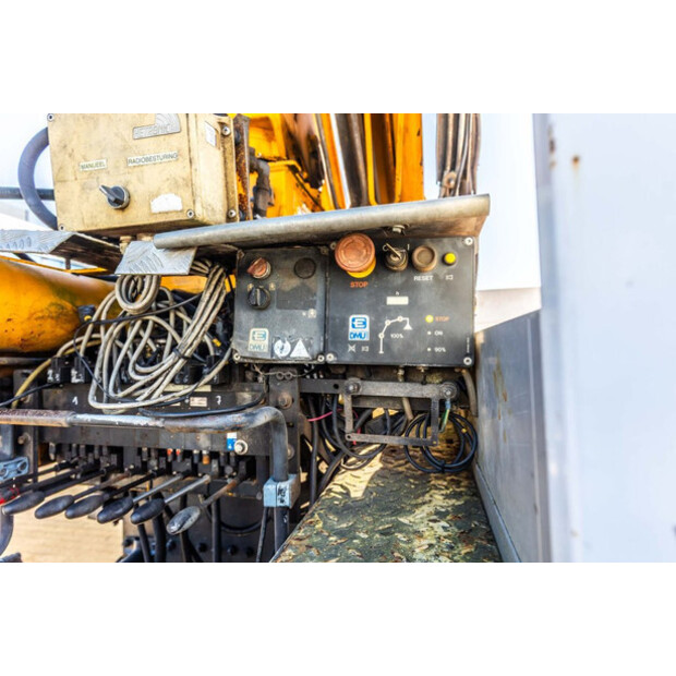 2011 Mercedes-Benz Axor 2529-46944397