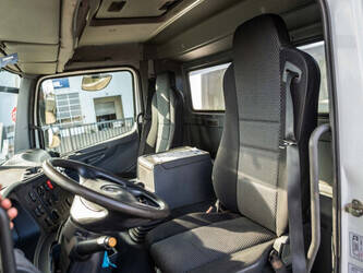 2011-mercedes-benz-axor-2529-1290783-46944402