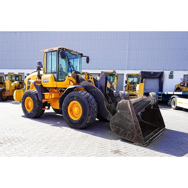 2017 Volvo L70H-46944736