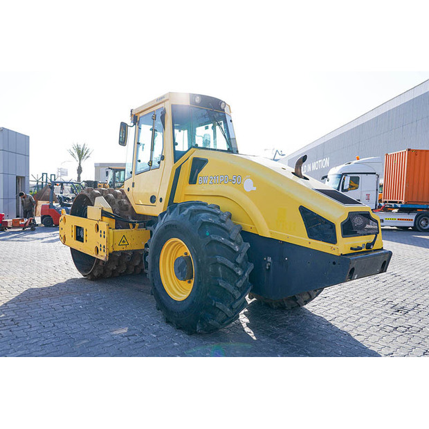 2015 BOMAG BW211PD-50-46944785