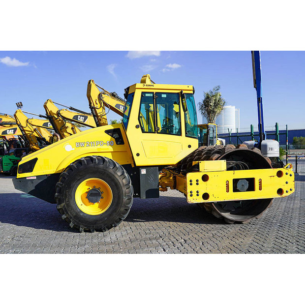 2015 BOMAG BW211PD-50-46944787