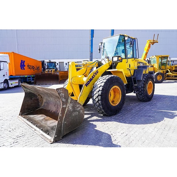 2011 Komatsu WA250-6-46944791