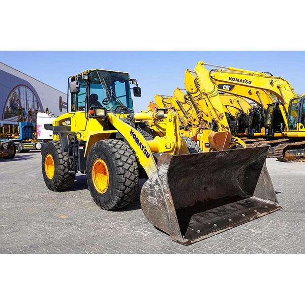 2011 Komatsu WA250-6-46944792