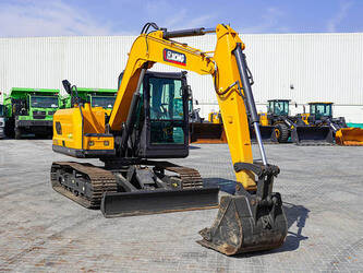 صورة ل حفارات 2024 اكس سي ام جي XE75GA