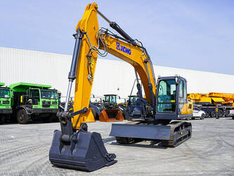 صورة ل حفارات 2025 اكس سي ام جي XE180DN