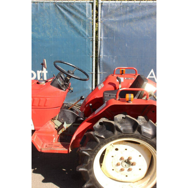 يانمار YM1601D-46945282